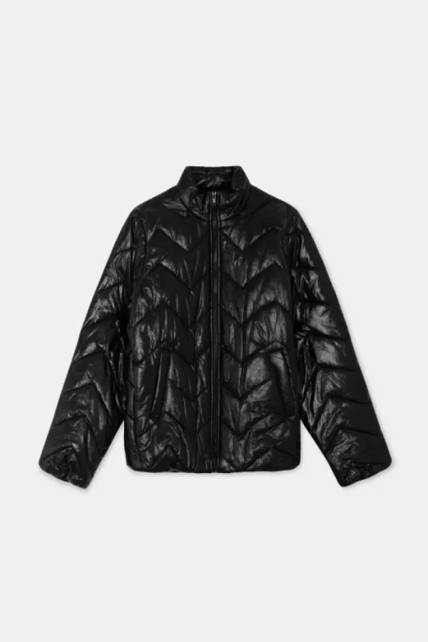 Abrigo corto acolchado brillante negro-COMPAÑIAFANTASTICA New