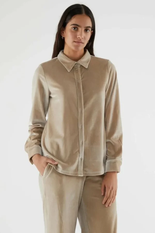 camisa_de_manga_larga_y_t_0-1.webp Camisa de manga larga y terciopelo beige-COMPAÑIAFANTASTICA Clearance