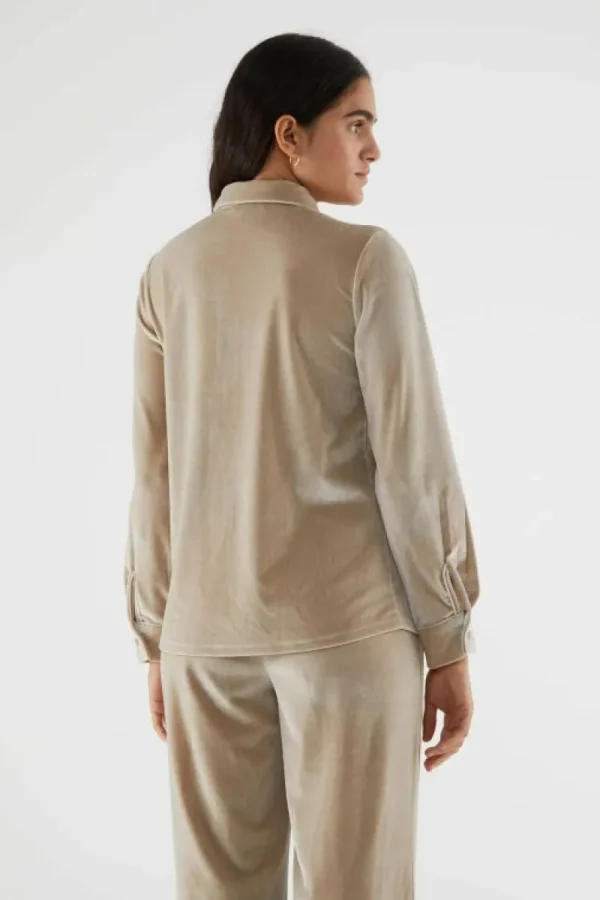 camisa_de_manga_larga_y_t_2-1.webp Camisa de manga larga y terciopelo beige-COMPAÑIAFANTASTICA Clearance