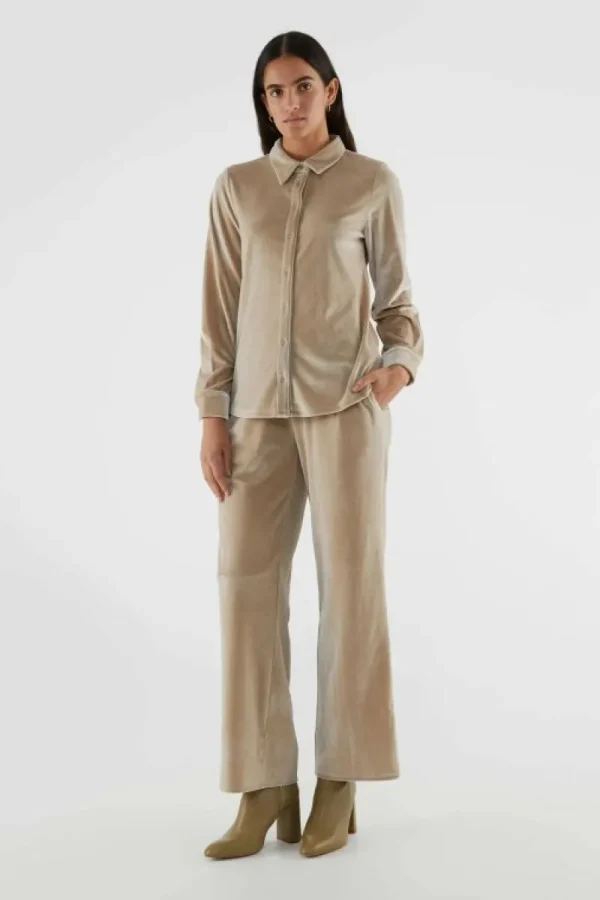 camisa_de_manga_larga_y_t_4-1.webp Camisa de manga larga y terciopelo beige-COMPAÑIAFANTASTICA Clearance