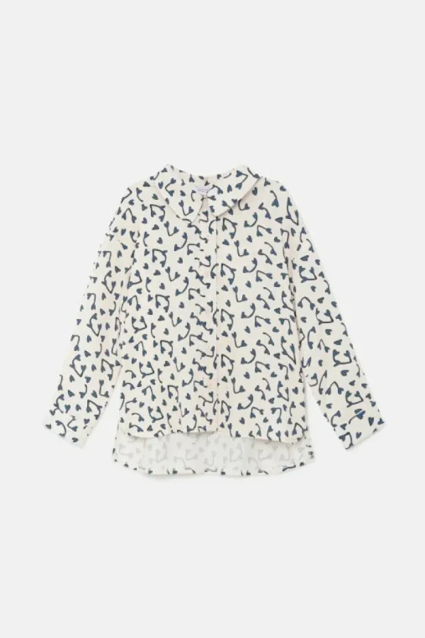 camisa_de_nia_con_estampa_1-1.webp Camisa de niña con estampado de corazones-MINI Hot