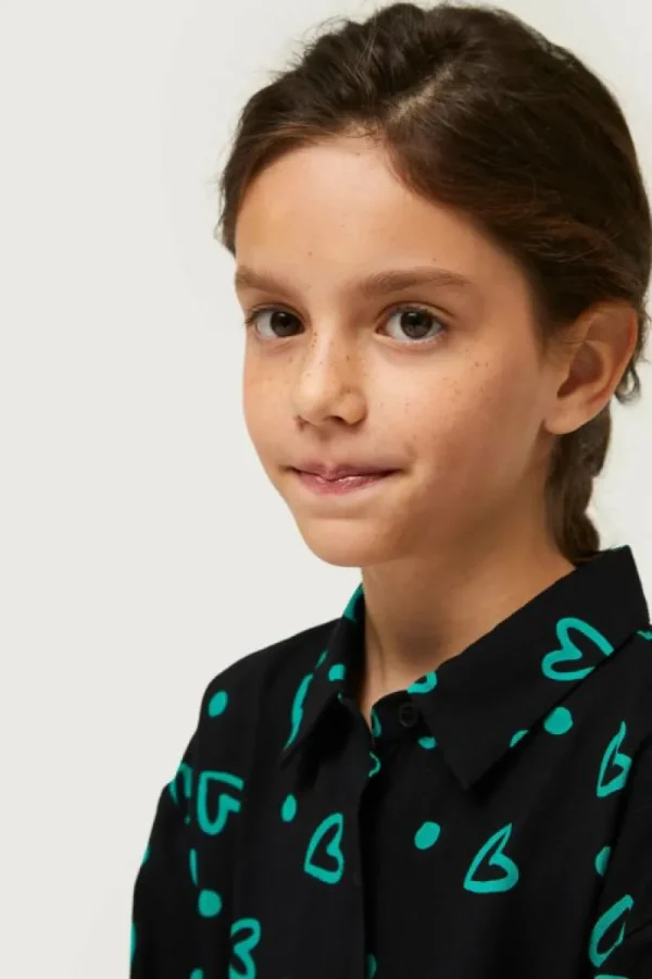Camisa de niña estampado de corazones verdes-MINI Online