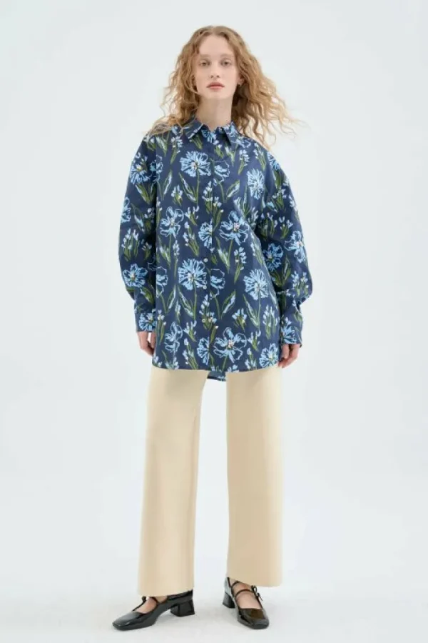 Camisa oversize de popelín con estampado floral azul-COMPAÑIAFANTASTICA Hot