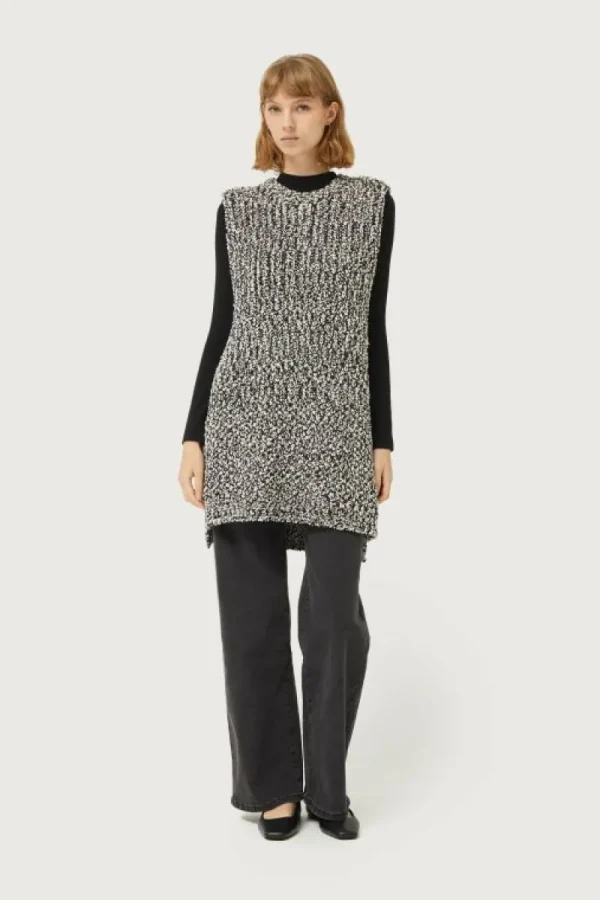 Chaleco de punto grueso blanco y negro-COMPAÑIAFANTASTICA New