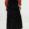 falda_larga_terciopelo_co_4.webp Falda larga terciopelo con fruncidos negra-COMPAÑIAFANTASTICA Best