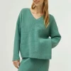 Jersey cuello pico verde-COMPAÑIAFANTASTICA Best