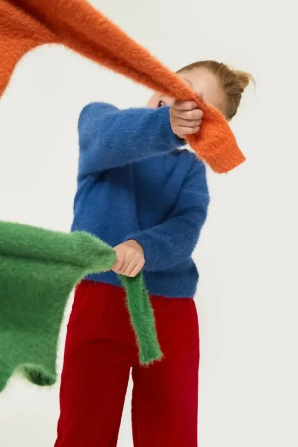 jersey_de_nia_de_punto_co_3-5.webp Jersey de niña de punto con textura azul-MINI New