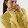 Jersey de punto fino con cuello alto amarillo-COMPAÑIAFANTASTICA Outlet