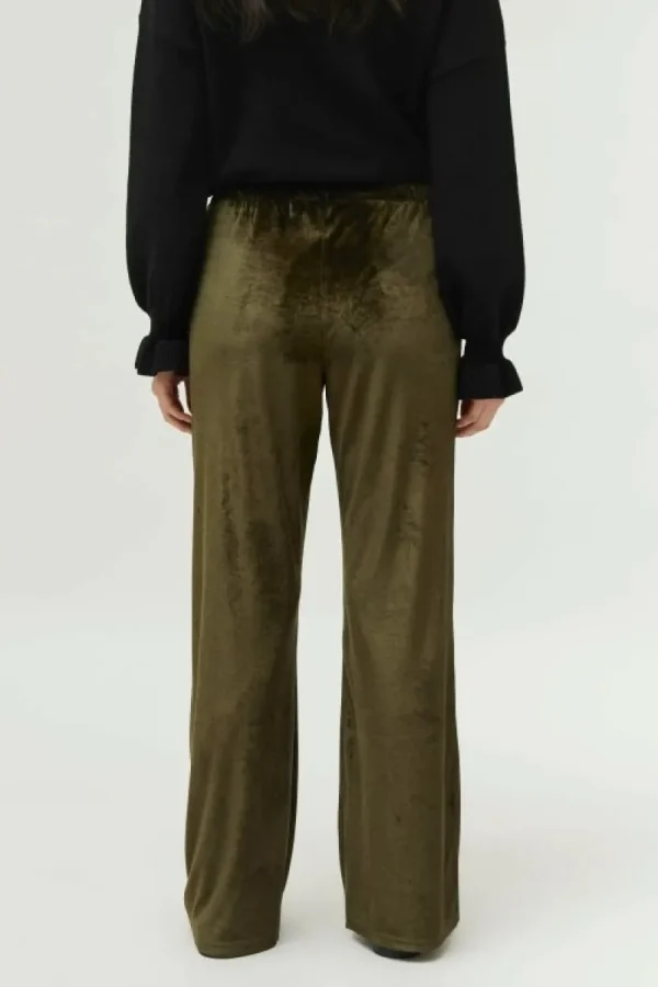 pantaln_de_terciopelo_ver_3.webp Pantalón de terciopelo verde-COMPAÑIAFANTASTICA Sale