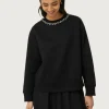 Sudadera con cuello joya negra-COMPAÑIAFANTASTICA Fashion