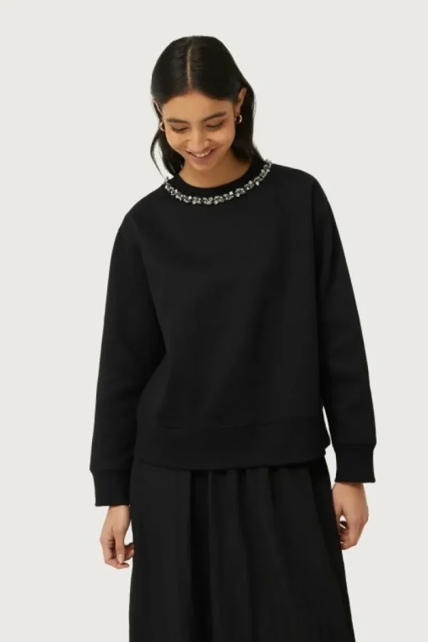 Sudadera con cuello joya negra-COMPAÑIAFANTASTICA Fashion