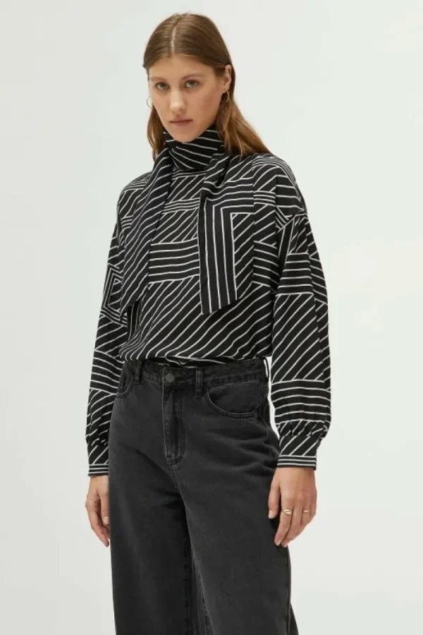 Top con foulard estampado de rayas negro-COMPAÑIAFANTASTICA Flash Sale