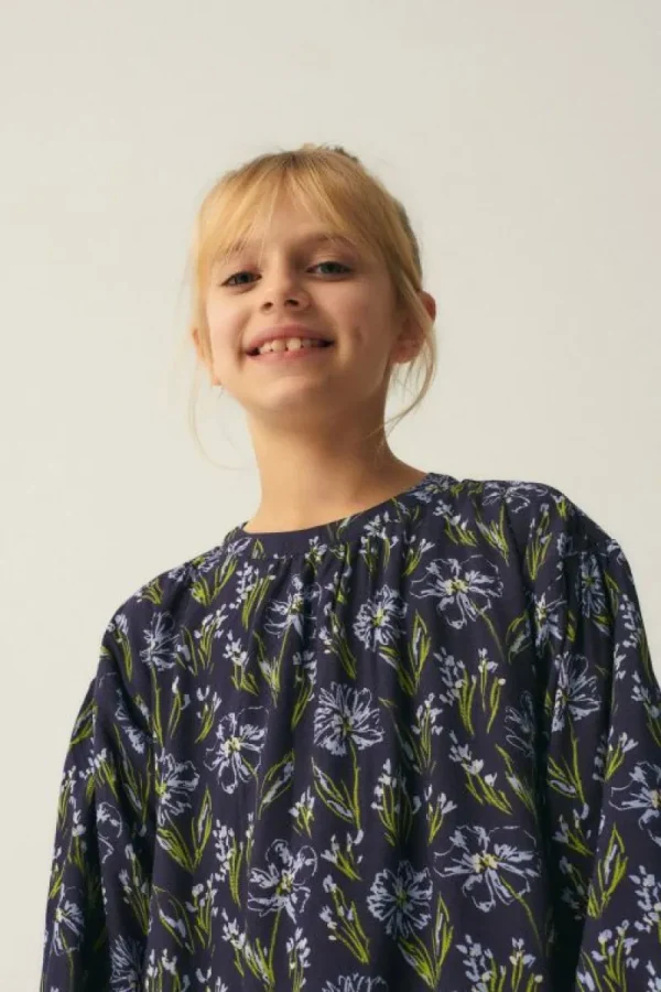 Vestido corto de niña en viscosa LENZING™ ECOVERO™ con estampado floral azul-MINI New