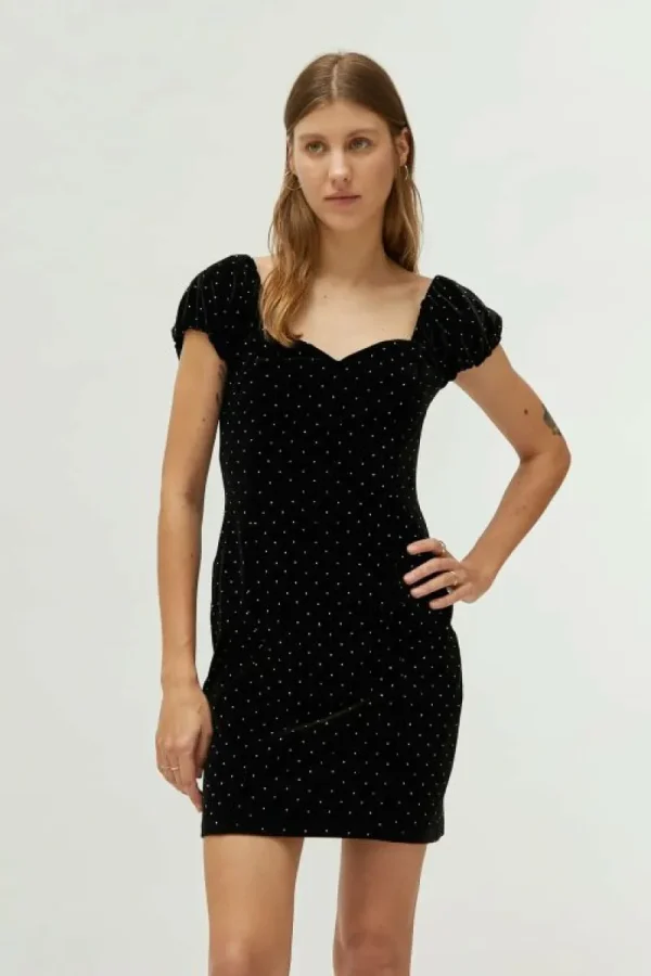 vestido_corto_de_terciope_3.webp Vestido corto de terciopelo negro-COMPAÑIAFANTASTICA Outlet