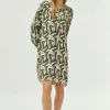 vestido_corto_estampado_g_0.webp Vestido corto estampado geométrico verde-COMPAÑIAFANTASTICA New