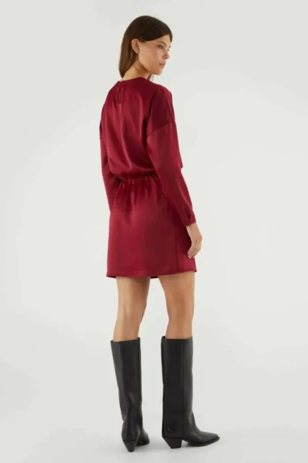 vestido_corto_satinado_co_2-1.webp Vestido corto satinado con manga larga rojo-COMPAÑIAFANTASTICA Best Sale