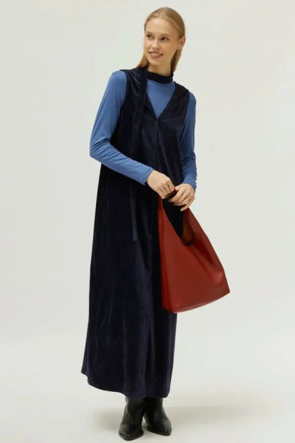 Vestido largo de chenilla negro-COMPAÑIAFANTASTICA Store