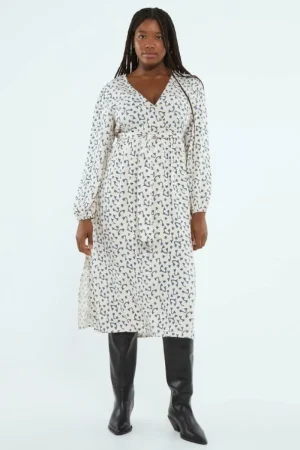 Vestido midi camisero con estampado de corazones-COMPAÑIAFANTASTICA Online