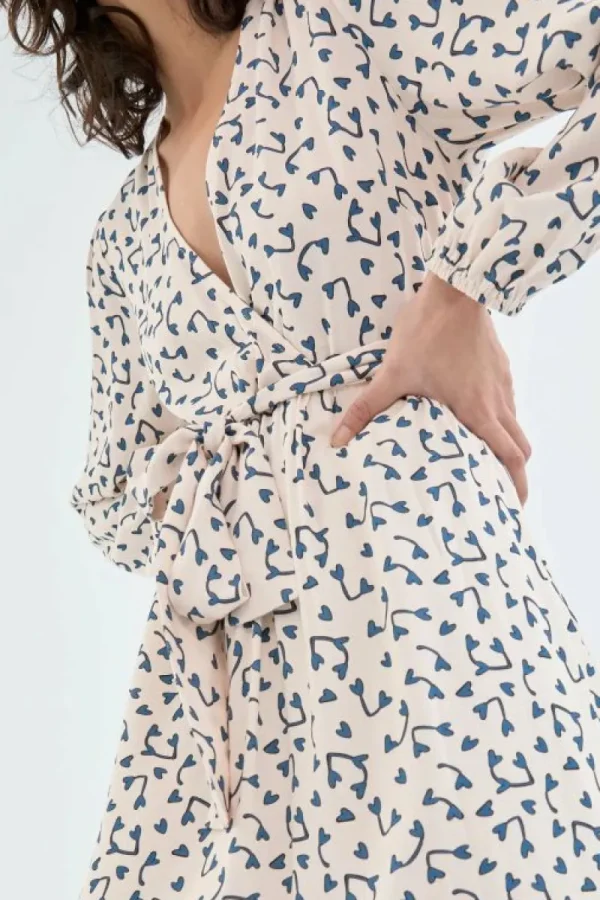 Vestido midi camisero con estampado de corazones-COMPAÑIAFANTASTICA Online