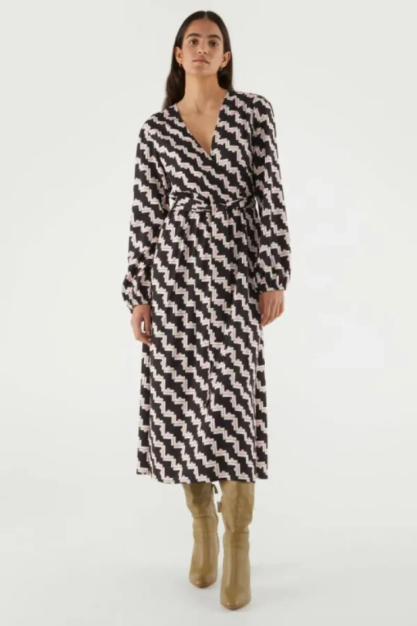 Vestido midi cruzado con estampado geométrico negro-COMPAÑIAFANTASTICA Online