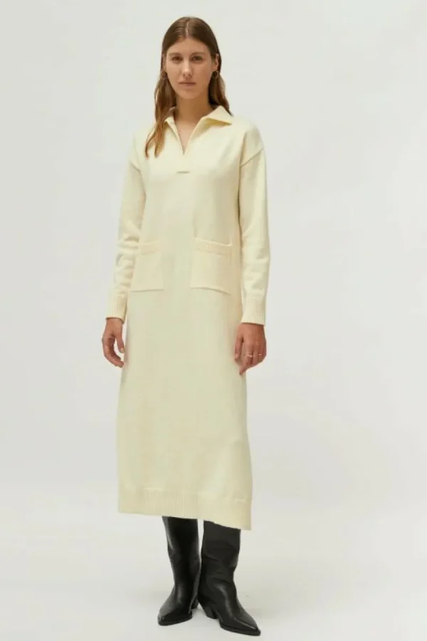Vestido midi de punto con cuello polo blanco-COMPAÑIAFANTASTICA Outlet